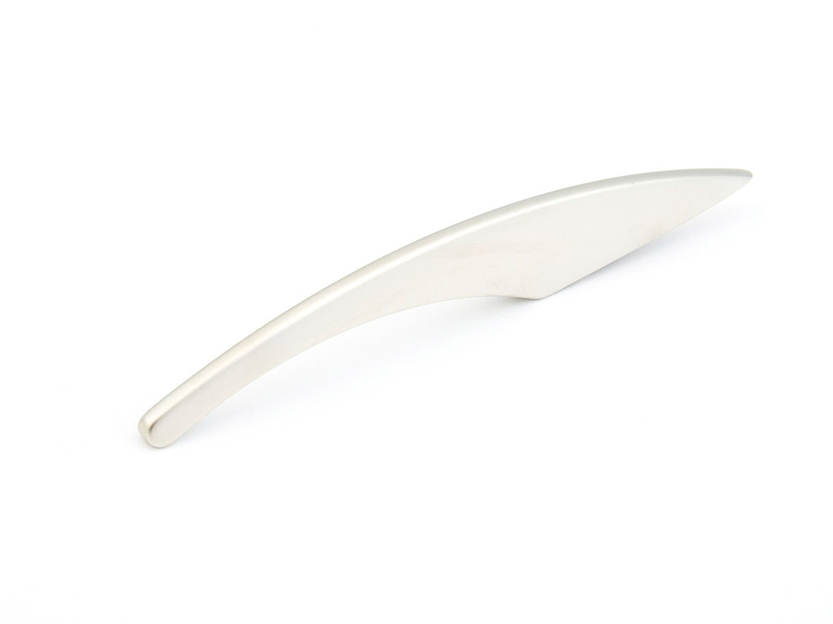 Schaub Sorrento 1-1/4" C-C Tapered Pull in Satin Nickel