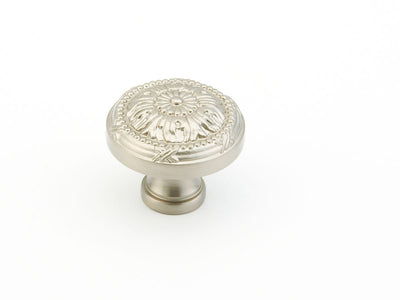 Schaub Versailles 1-1/4" Knob in Satin Nickel