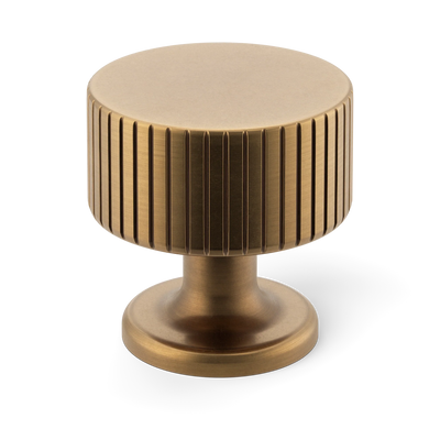 Armac Martin Leebank Cabinet Knob in 32mm / Fine English Antique