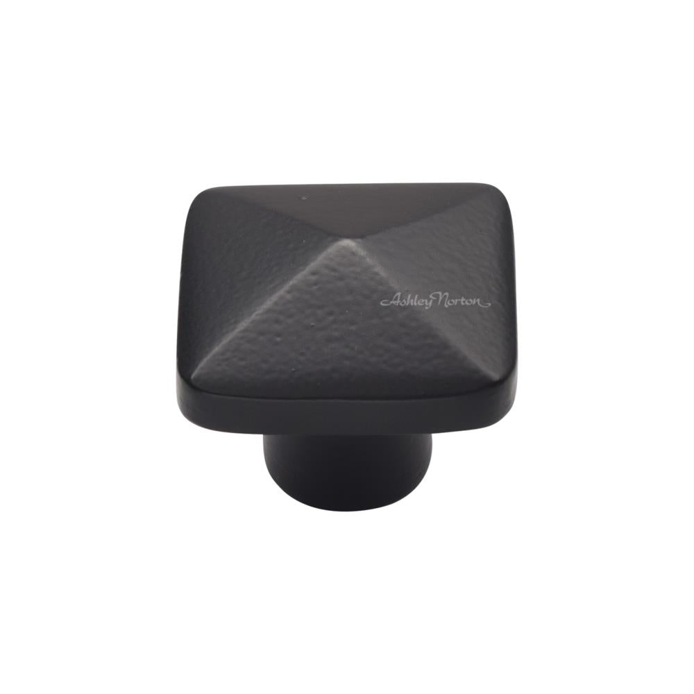 Ashley Norton 390 Pyramid Knob in Matte Black
