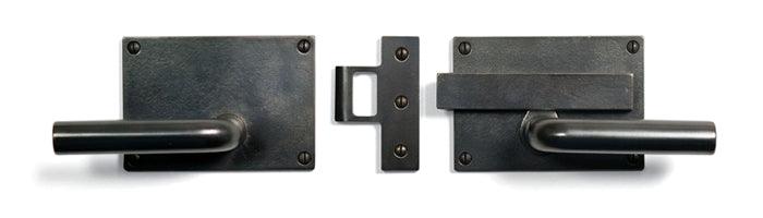 Sun Valley Bronze SVB- CS-GL900  Slide Bar Gate Latch Passage Set  5" x 3 1/2"  Shown with L-112 Tube Lever