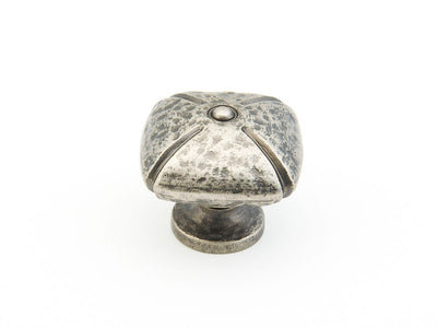 Schaub Siena 1-1/2" Square Knob in Vibra Nickel