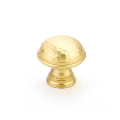 Schaub Atherton 1-1/4" Hammered Plain Edges Knob in Satin Brass