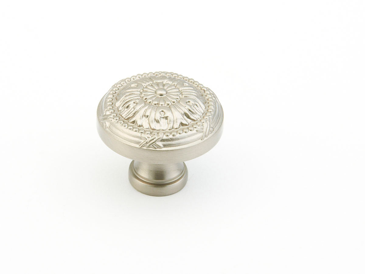 Schaub Versailles 1-1/4" Knob in Satin Nickel