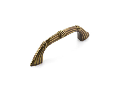 Schaub Versailles 3" C-C Pull in Antique Light Polish