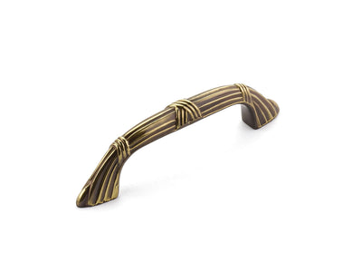 Schaub Versailles 3-1/2" C-C Pull in Antique Light Polish