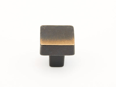 Schaub Vinci 1-1/4" Square Knob in Antique Bronze