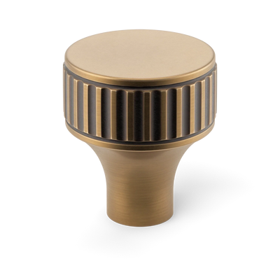 Armac Martin Barwick Ridged Cabinet Knob in 25mm / Fine English Antique