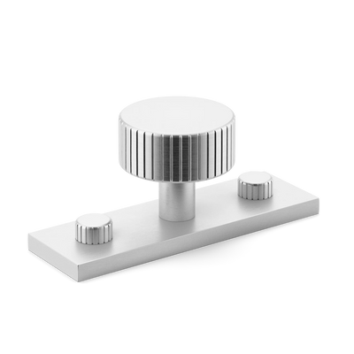 Armac Martin MIX Straight Knurled Cabinet Knob & Backplate in 54mm / Satin Chrome Plate