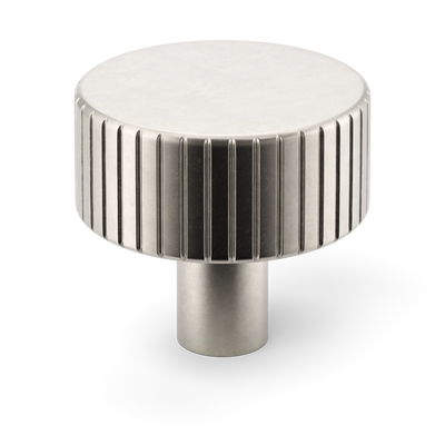 Armac Martin MIX Straight Knurled Cabinet Knob in 32mm / Barrelled Nickel Plate