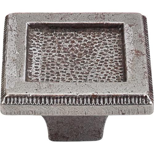 Top Knobs M1819